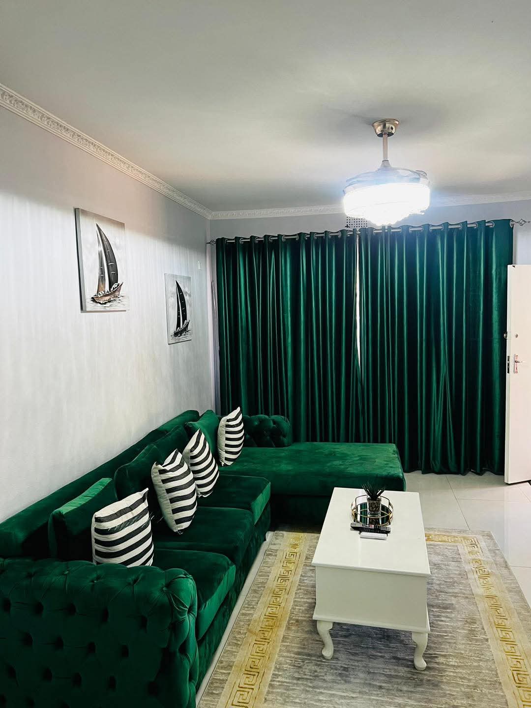 Hardy House Manly Court